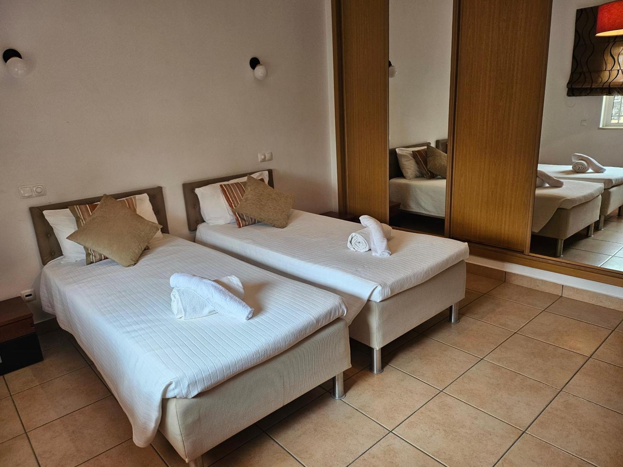 Vila Das Petalas By Atlantichotels Portimão Exteriör bild