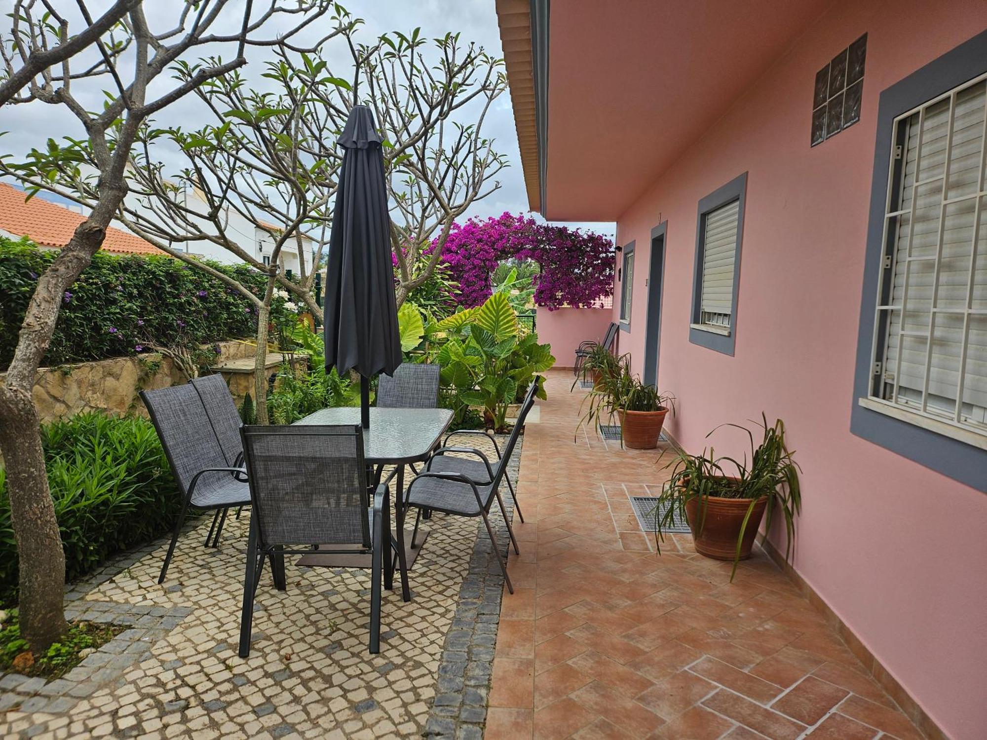 Vila Das Petalas By Atlantichotels Portimão Exteriör bild